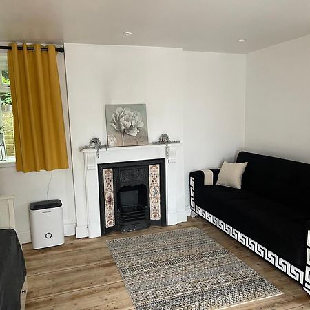 A Lovely One Bed Flat In North Finchley Zewnętrze zdjęcie