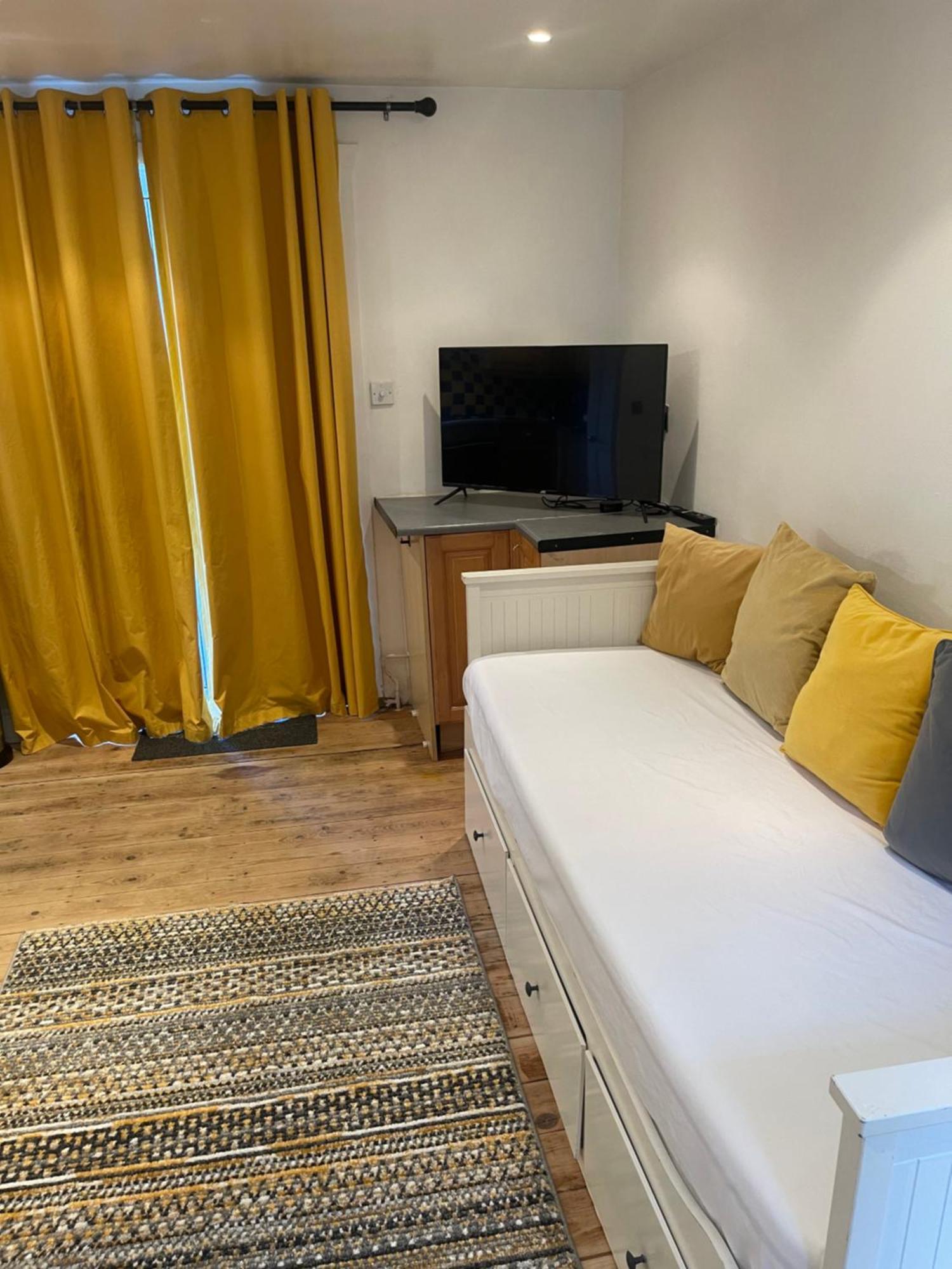 A Lovely One Bed Flat In North Finchley Zewnętrze zdjęcie
