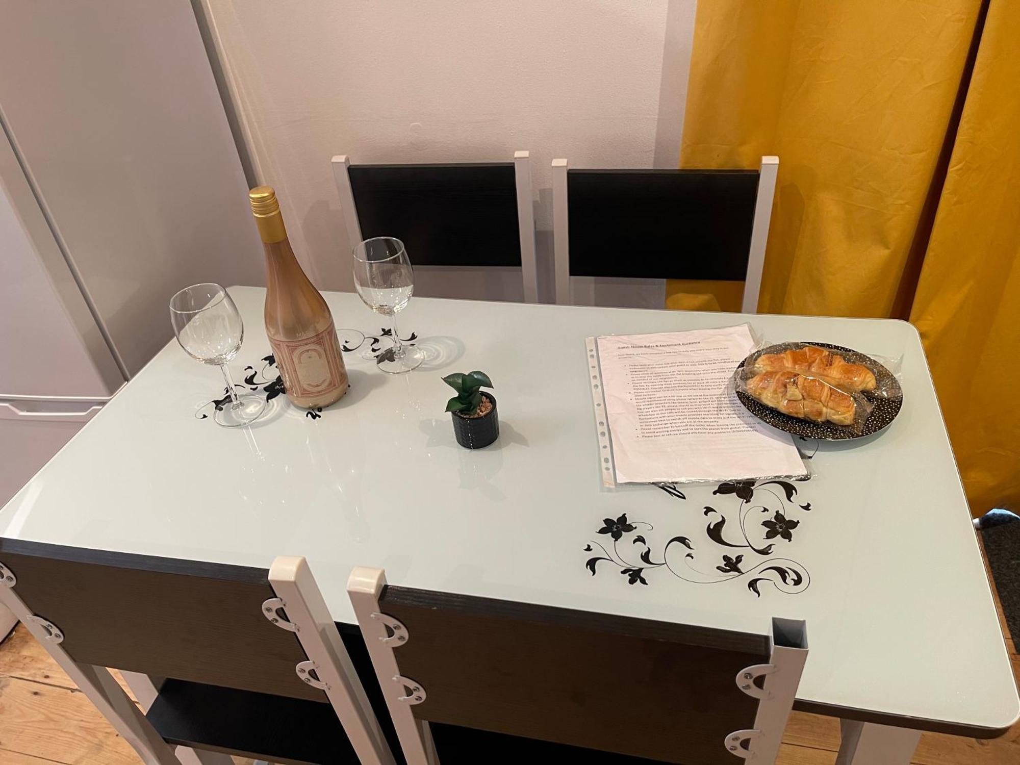 A Lovely One Bed Flat In North Finchley Zewnętrze zdjęcie